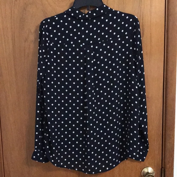 💙🤍 Forever 21 Polka Dot sheer button down - Picture 4 of 4